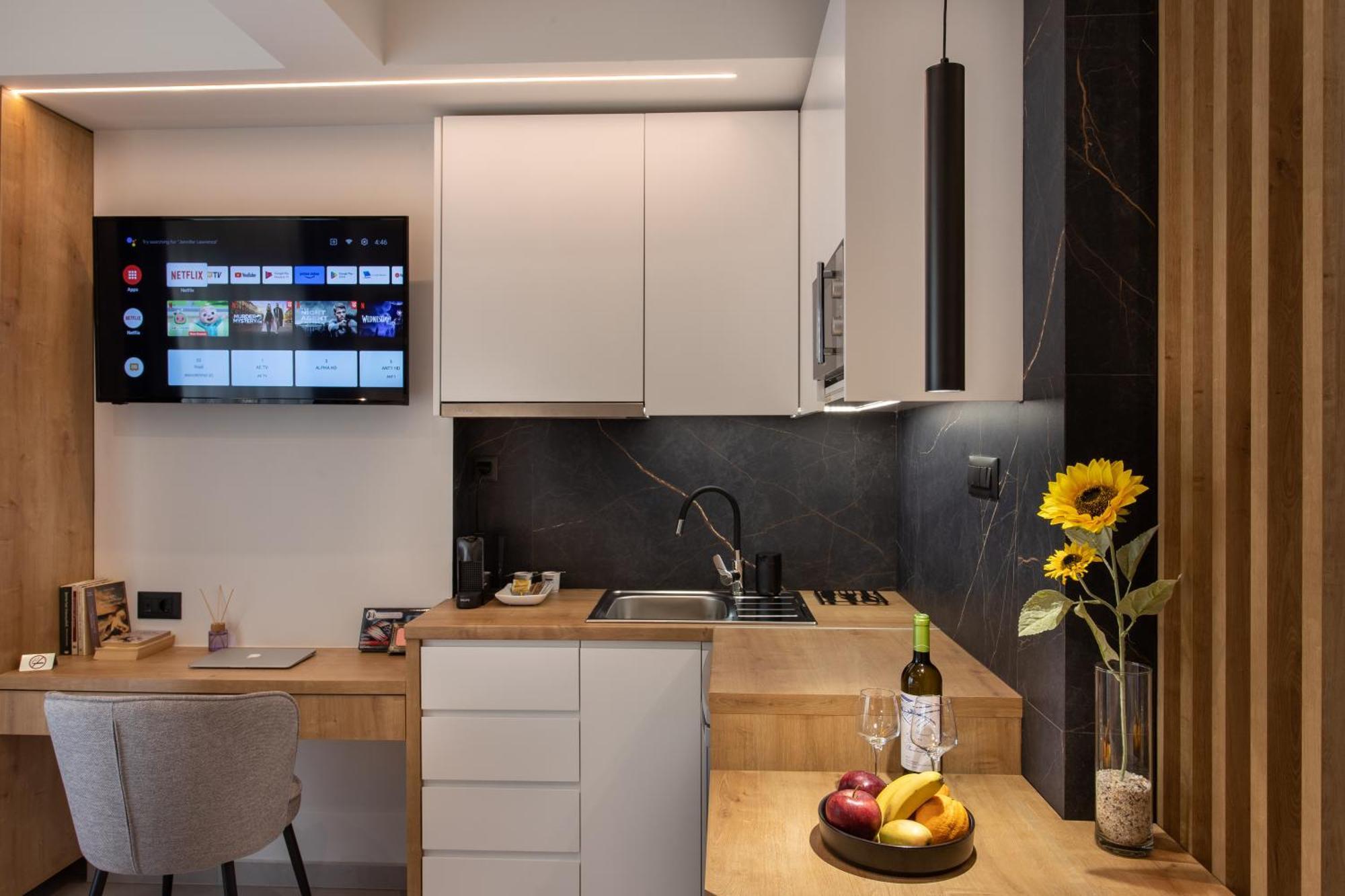 Sunflower Smartliving Suites Ираклион Экстерьер фото
